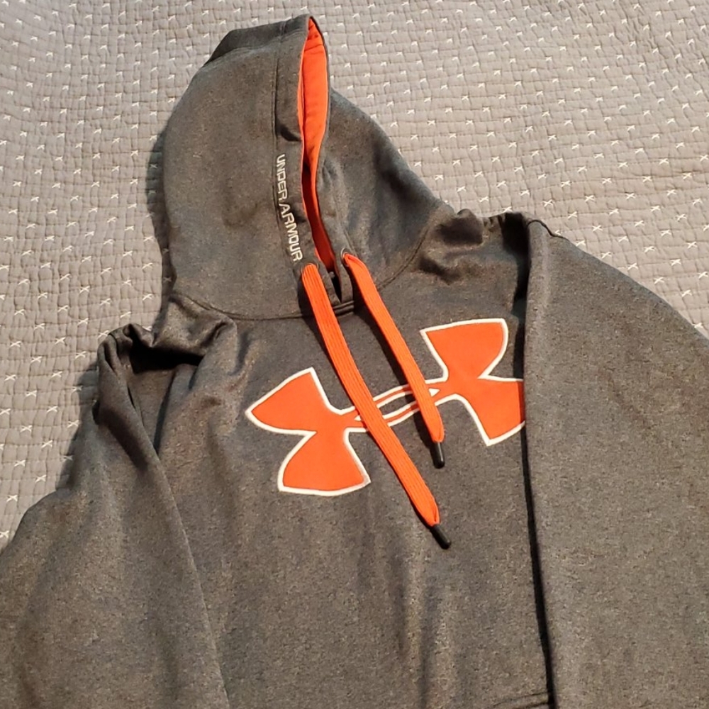 Under Armour Hoodie